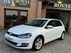 Weiß Gebraucht 2014 VW Golf VII Comfortline Limousine | 8.400 € (Fairer Preis)