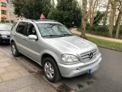 Silber Gebraucht 2005 Mercedes ML350 Edition SUV | 8.600 €