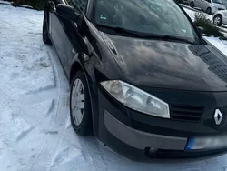 Schwarz Gebraucht 2004 Renault Mégane Cabriolet Cabrio | 2.200 €
