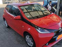 Rot Gebraucht 2017 Toyota Aygo X-play Kleinwagen | 7.100 € (Fairer Preis)