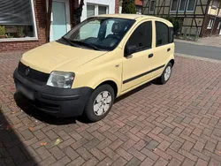 Gelb Gebraucht 2009 Fiat Panda Kleinwagen | 900 €