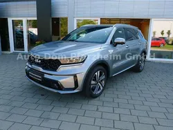Grau Gebraucht 2024 Kia Sorento Platinum SUV | 46.890 € (Guter Preis)
