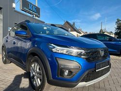 Stahlblau Gebraucht 2023 Dacia Sandero Expression Kleinwagen | 14.900 € (Fairer Preis)