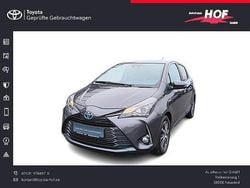 Grau Gebraucht 2020 Toyota Yaris Team Limousine | 15.990 € (Fairer Preis)