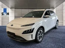 Weiß Gebraucht 2023 Hyundai Kona Trend SUV | 27.490 € (Fairer Preis)