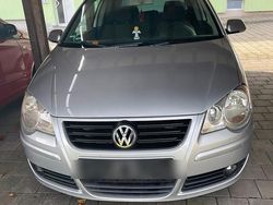 Silber Gebraucht 2004 VW Polo Kleinwagen | 1.000 € (Guter Preis)