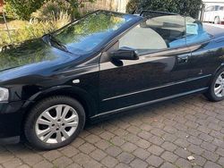 Schwarz Gebraucht 2005 Opel Astra Cabriolet Cabrio | 1.250 € (Guter Preis)
