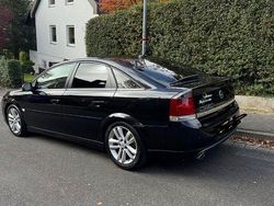 Schwarz Gebraucht 2005 Opel Vectra GTS Limousine | 4.000 €