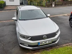 Grau Gebraucht 2015 VW Passat Comfortline Kombi | 14.250 € (Fairer Preis)