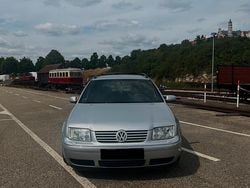 Silber Gebraucht 2025 VW Bora Limousine | 3.200 €