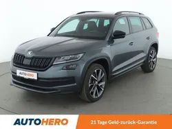 Grau Gebraucht 2020 Skoda Kodiaq SportLine SUV | 33.190 € (Etwas zu teuer)