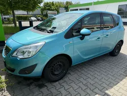 Blau Gebraucht 2012 Opel Meriva Design Edition Van / Kleinbus | 3.500 € (Superpreis)