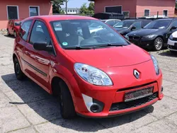 Hellrot Gebraucht 2011 Renault Twingo Authentique Kleinwagen | 3.499 € (Fairer Preis)