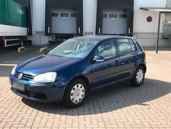 Blau Gebraucht 2005 VW Golf V Kleinwagen | 2.150 € (Fairer Preis)