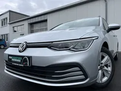 Silber Gebraucht 2022 VW Golf VIII Life Kombi | 19.860 € (Superpreis)