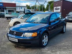 Blau Gebraucht 1997 VW Passat Limousine | 1.900 € (Fairer Preis)