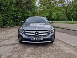 Grau Gebraucht 2015 Mercedes GLA250 Style SUV | 20.100 € (Fairer Preis)