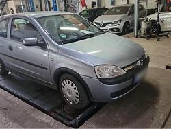 Grau Gebraucht 2003 Opel Corsa | 3.500 €