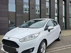 Weiß Gebraucht 2016 Ford Fiesta SYNC Edition Kleinwagen | 8.500 € (Fairer Preis)