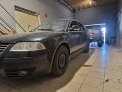 Schwarz Gebraucht 2004 VW Passat Trendline Kombi | 890 € (Guter Preis)