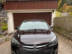 Braun Gebraucht 2012 Opel Astra Kleinwagen | 5.800 € (Fairer Preis)