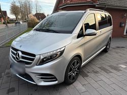 Grau Gebraucht 2018 Mercedes V220 AMG line Van / Kleinbus | 39.900 € (Fairer Preis)