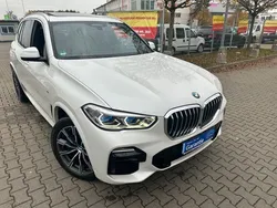Mineralweiss metallic Gebraucht 2020 BMW X5 M Sport SUV | 46.450 € (Fairer Preis)