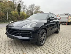 Dunkelblau (metallic) Gebraucht 2018 Porsche Cayenne SUV | 47.990 € (Fairer Preis)