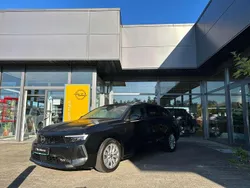 Lackierung schwarz perla nera/typ aussenverkleidung metallic perlmutt Gebraucht 2023 Opel Astra Business Elegance Kombi | 21.490 € (Etwas zu teuer)