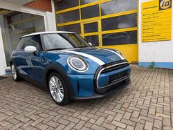 Blau Gebraucht 2023 Mini Cooper Kleinwagen | 23.480 € (Fairer Preis)