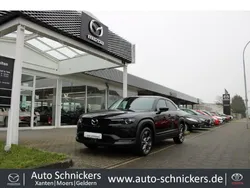 Onyxschwarz (metallic) Gebraucht 2020 Mazda MX30 Sky SUV | 15.990 € (Etwas zu teuer)