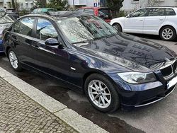 Blau Gebraucht 2008 BMW 318 Limousine | 3.800 € (Guter Preis)