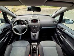 Silber Gebraucht 2006 Opel Zafira Van / Kleinbus | 2.800 € (Fairer Preis)