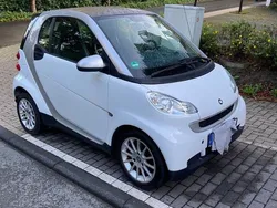 Weiß Gebraucht 2012 Smart ForTwo Coupé Pure Coupé | 5.500 € (Etwas zu teuer)