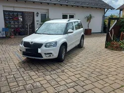 Weiß Gebraucht 2016 Skoda Yeti Style SUV | 16.200 € (Guter Preis)