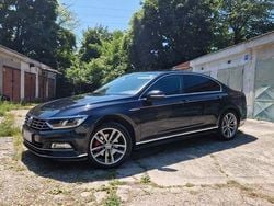 Schwarz Gebraucht 2016 VW Passat R-line Limousine | 16.300 € (Teuer)
