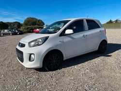 Weiß Gebraucht 2016 Kia Picanto DREAM-TEAM Edition Kleinwagen | 2.000 €