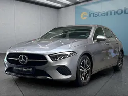 Grau Gebraucht 2024 Mercedes A180 Limousine | 30.449 € (Etwas zu teuer)