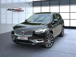 Onyx black (metallic) Gebraucht 2024 Volvo XC90 Plus SUV | 57.450 € (Superpreis)