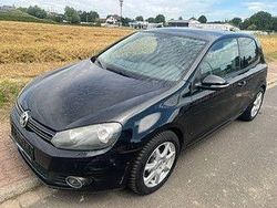 Schwarz Gebraucht 2010 VW Golf VI Team Limousine | 2.900 € (Guter Preis)