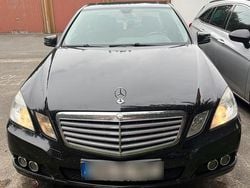 Schwarz Gebraucht 2009 Mercedes E250 Limousine | 6.900 € (Superpreis)
