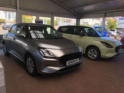 Premium silver Neu 2025 Suzuki Swift Club Kleinwagen | 17.490 €