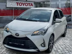 Weiß Gebraucht 2019 Toyota Yaris Club Limousine | 9.990 € (Guter Preis)