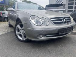 Grau Gebraucht 2003 Mercedes CLK200 Avantgarde Coupé | 3.400 € (Fairer Preis)