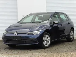 Atlantic blue Gebraucht 2020 VW Golf VIII Life Limousine | 17.490 € (Etwas zu teuer)