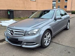 Grau Gebraucht 2011 Mercedes C180 Avantgarde Limousine | 10.390 € (Fairer Preis)