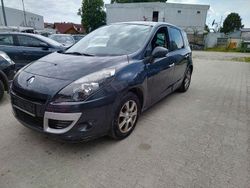 Grau Gebraucht 2011 Renault Scénic III Dynamique Van / Kleinbus | 1.950 € (Superpreis)