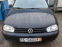 Blau Gebraucht 2001 VW Golf Highline Limousine | 2.200 € (Superpreis)