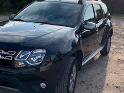 Schwarz Gebraucht 2016 Dacia Duster Ice SUV | 8.990 € (Fairer Preis)