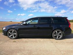 Schwarz Gebraucht 2013 Volvo V70 R-Design Kombi | 12.800 € (Etwas zu teuer)